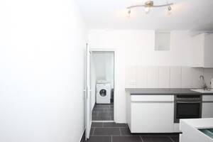 Kapitalanlage 5ZW + Stellplatz, 8,5% Bruttorendite, Ausbaupotential Bühnengeschoss – 70176 Stuttgart – Vorschaubild 3