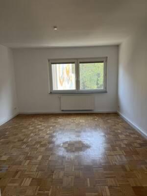 Schöne 3 Zimmer Wohnung mit kleinem Balkon u. Küche in Duisburgs bevorzugter Lage am Springwall – 47051 Duisburg – Vorschaubild 4