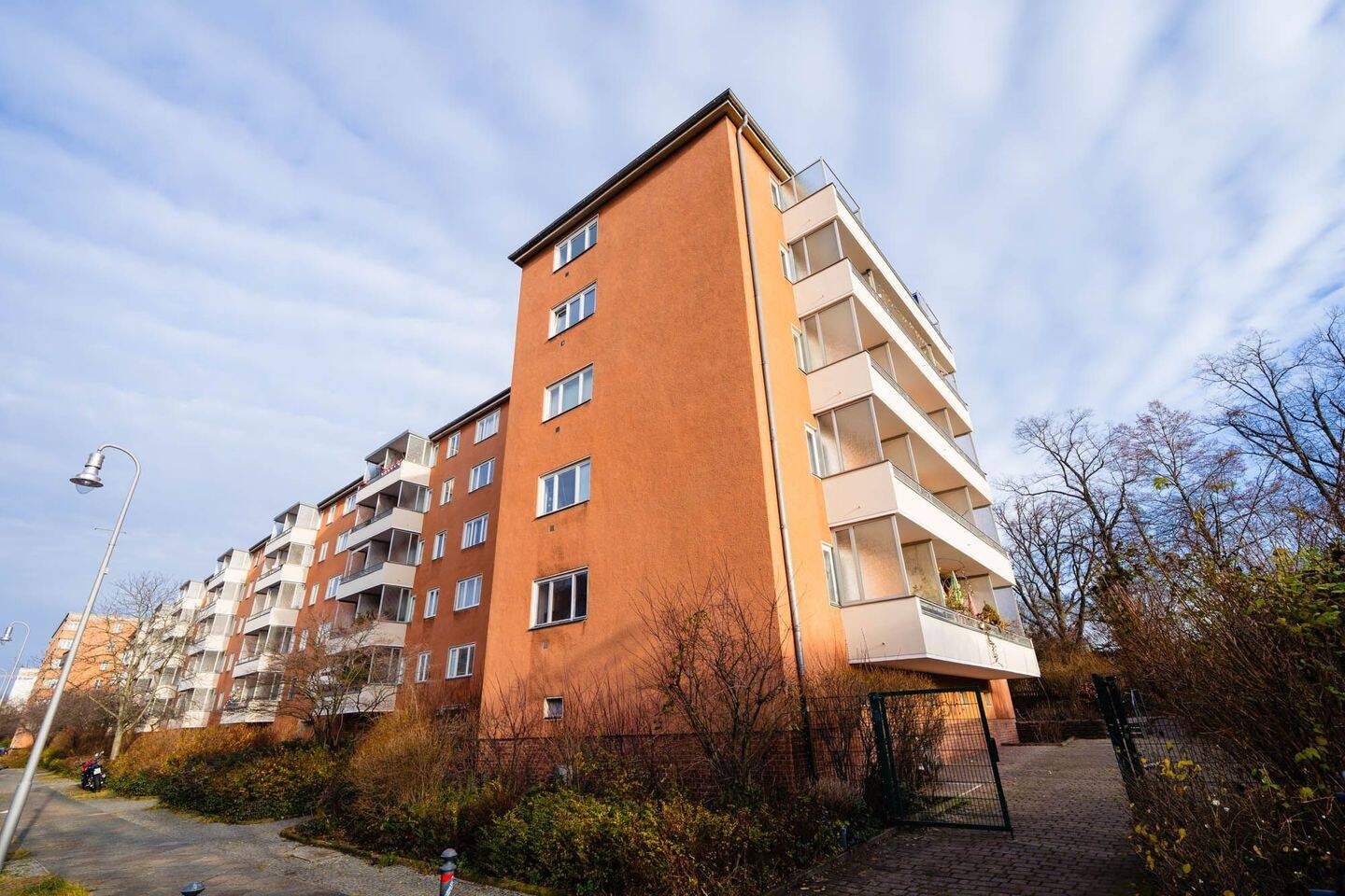 Light-filled, spacious vacant apartment with large balcony, Friedenau. – Berlin – Vorschaubild 3