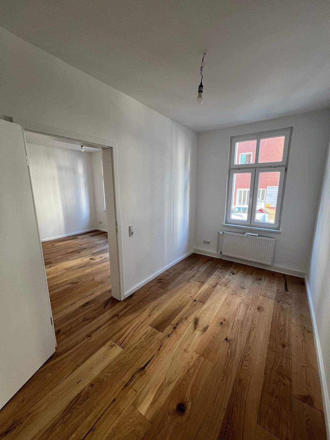 ***frisch sanierte 2 Zi. WE, Parkettboden, Tageslichbad mit Wanne, Balkon, etc.*** – Leipzig – Vorschaubild 6