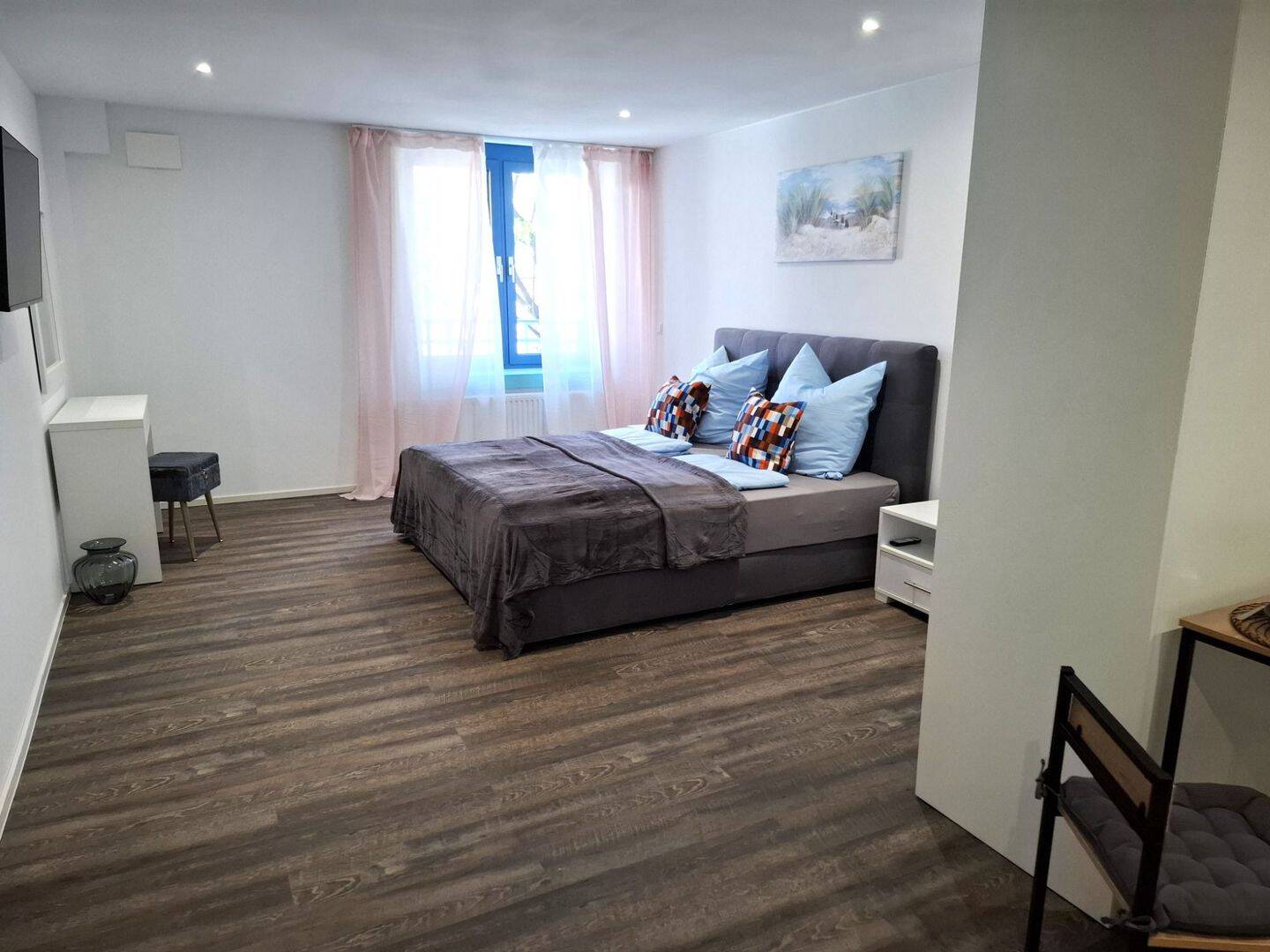 Wohnen auf Zeit in Reutlingen - großzügiges Apartment ab 1 Monat – Reutlingen – Vorschaubild 2