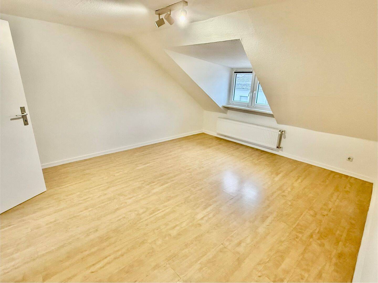 Wohnung 2,5 Zimmer Küche Bad in Trier Herzogenbuscherstraße – Trier – Vorschaubild 6