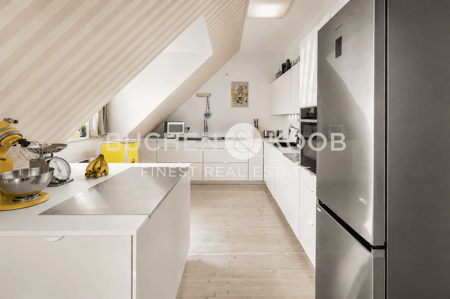 Lichtdurchflutete Dachgeschosswohnung in zentraler Lage von HH-Groß Borstel – Hamburg – Vorschaubild 3