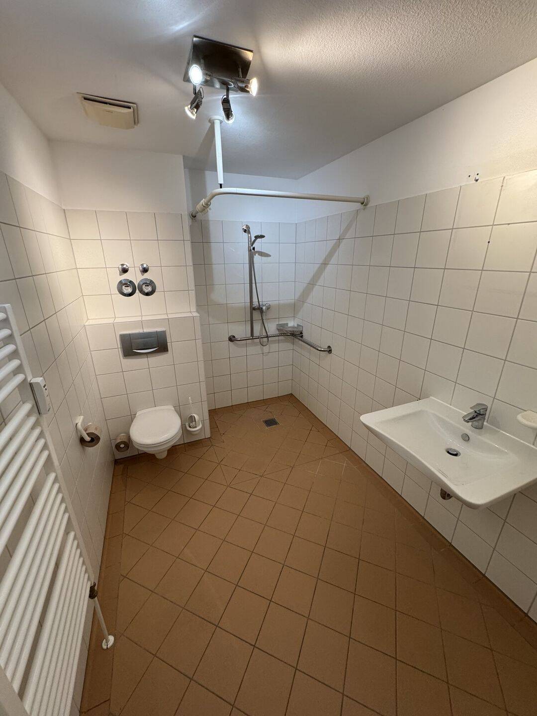 Schöne 1 Zimmerwohnung zur Miete in Hamburg- Neustadt - Wentzel Dr. – Hamburg – Vorschaubild 6