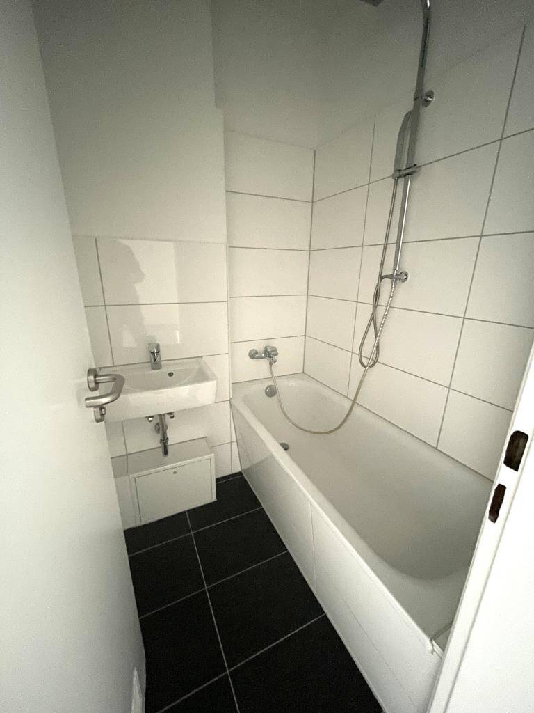 Wieder verfügbar! 3-Zimmer-Wohnung mit Klick-Vinyl in Wolfsburg Vorsfelde – Wolfsburg – Vorschaubild 8
