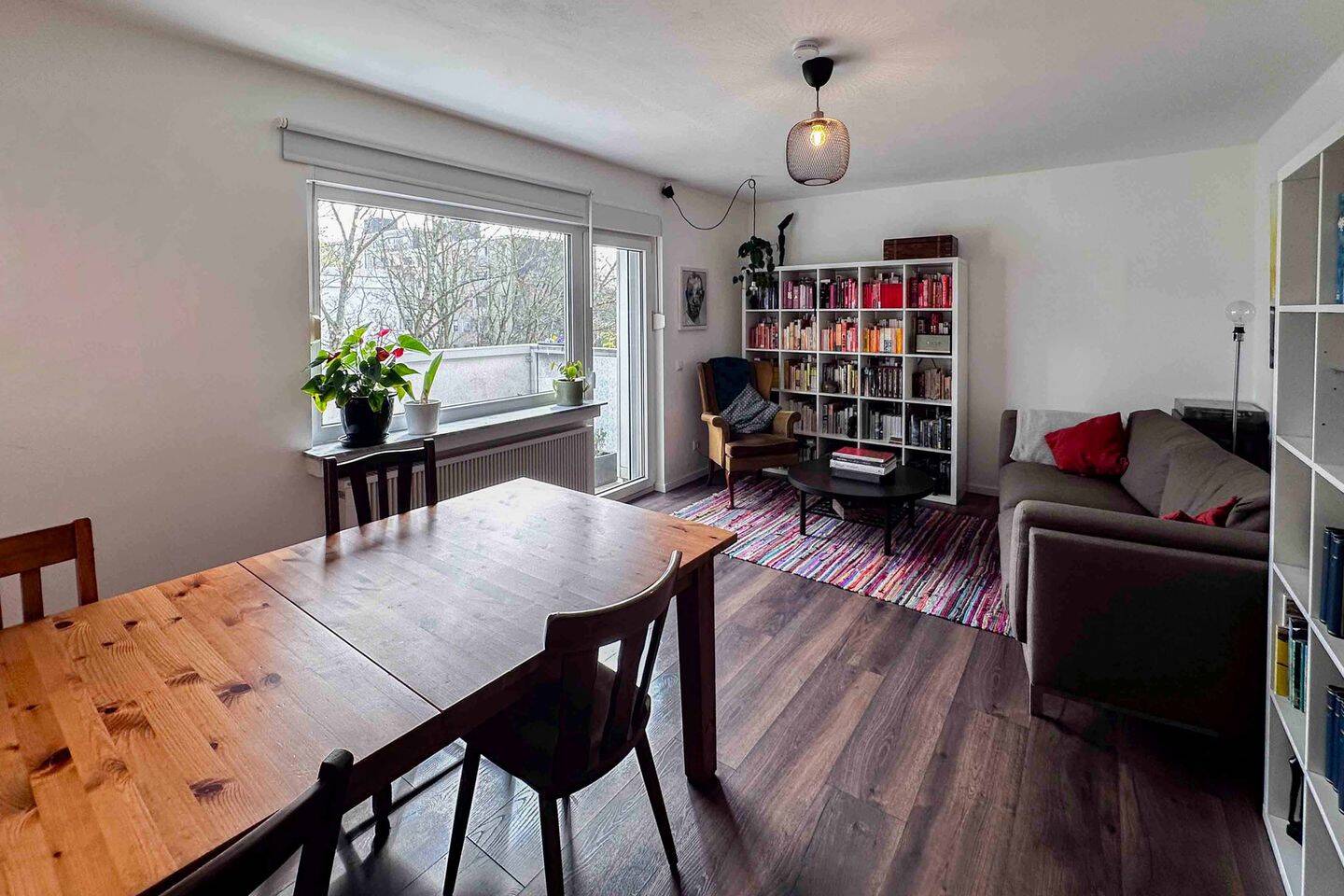 Licht. Raum. Zuhause. - 3 Zimmer ETW mit sonnigem Balkon und Garage auf einem Erbbaugrundstück