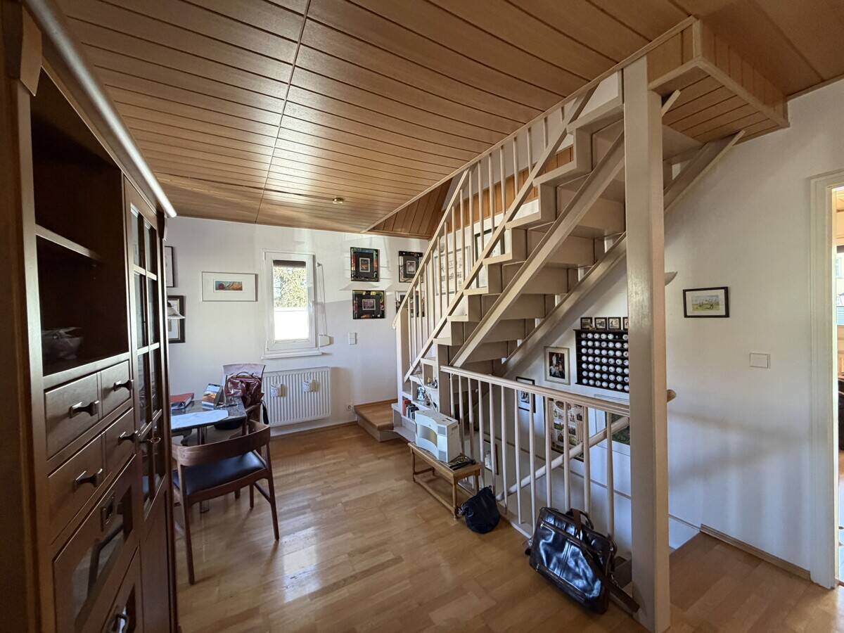 Gepflegtes Einfamilienhaus mit Wintergarten, idyllischem Garten und Garage - bezugsfrei ab 06/2026 – Berlin – Vorschaubild 5