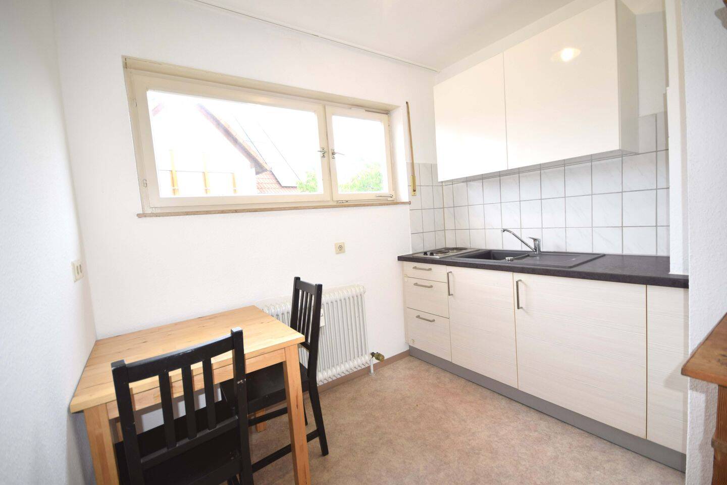 Ruhiges 1-Zi.-Appartement mit tollem S/O-Balkon, unverbaubarem Ausblick und Garage – Stuttgart – Vorschaubild 7