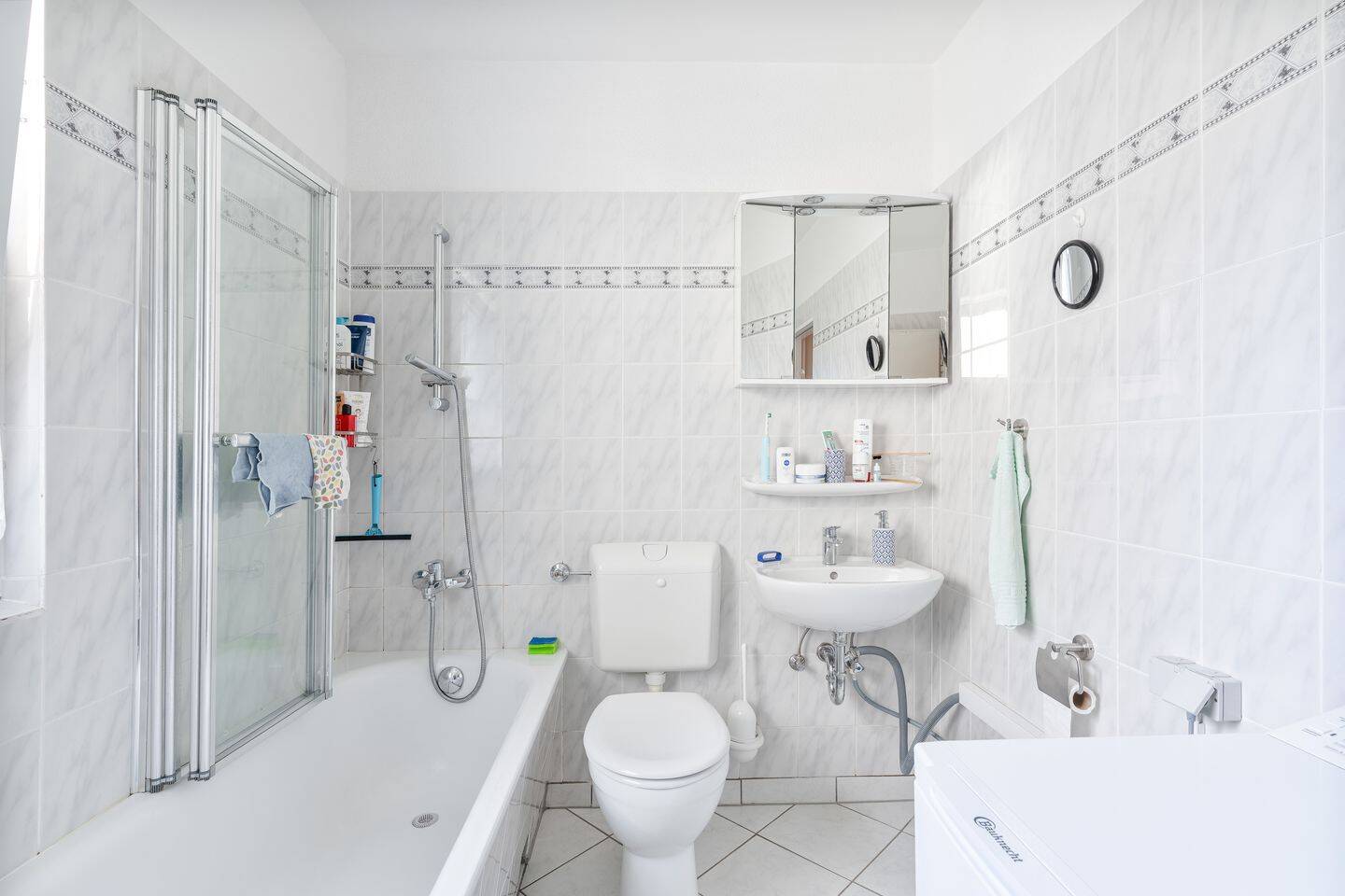 Maisonettewohnen mit Garten, Terrasse und modernisiertem Wohnkomfort – Berlin – Vorschaubild 4