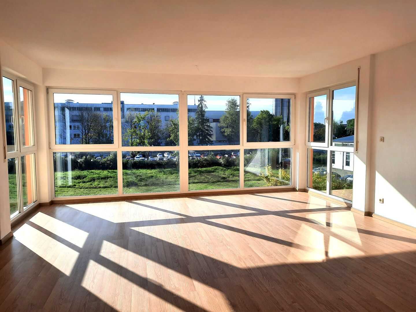 4 Zimmer Wohnung mit 2 Bädern