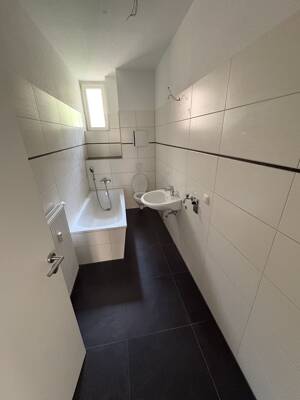 Leerstehende Erdgeschosswohnung - investieren oder sofort selbst einziehen – 99085 Erfurt – Vorschaubild 4