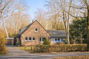 Tiergartenviertel: EFH mit Potenzial oder 1400 m² Baugrund für Entwickler - Sie entscheiden. – 47800 Krefeld – Vorschaubild 2