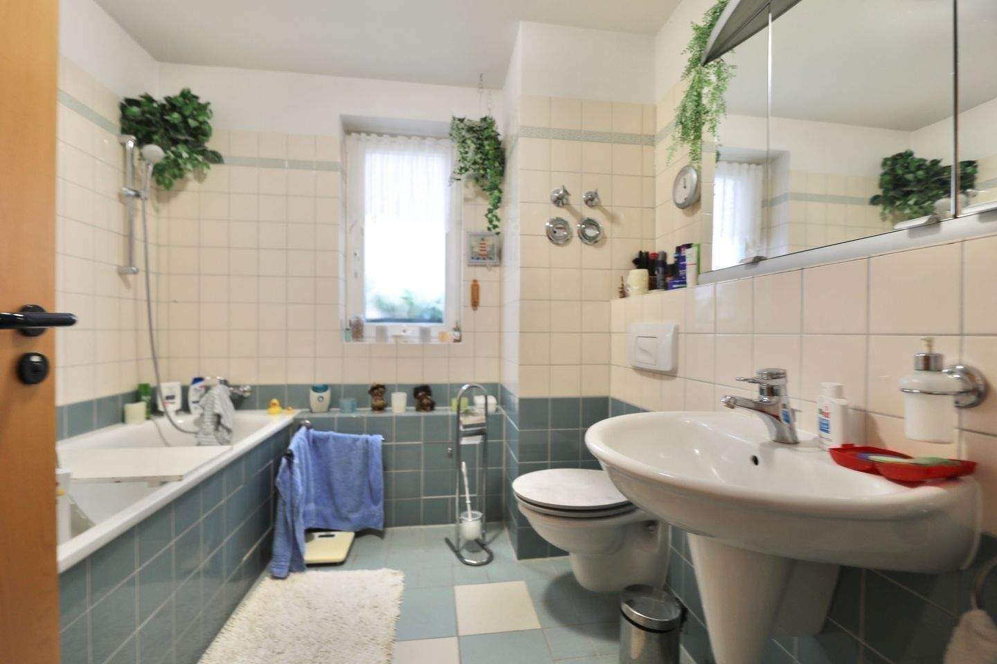 WINTERGARTEN & TG-STELLPLATZ - DIREKT AM HUGENOTTENPLATZ, SUPER INFRASTRUKTUR - ZUR ZEIT VERMIETET – Berlin – Vorschaubild 7