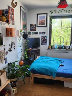 „Altbau trifft Stadtpark – großzügige 5-Zimmer-Wohnung mit Parkett & Einbauküche“ – 90762 Fürth – Vorschaubild 2