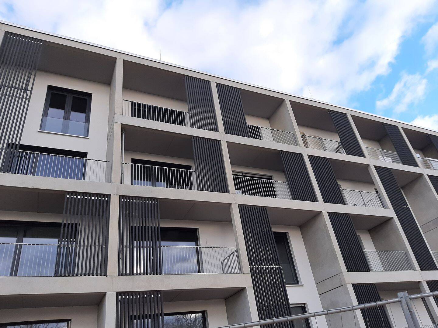 Wohnung auf dem Petrisberg in Trier zu vermieten (95 qm). Baujahr: 2022, 3 Zimmer, mit hochwertiger Einbauküche und Tiefgaragenstellplatz – Trier – Vorschaubild 8