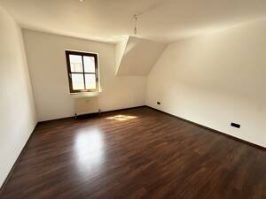 Gepflegte 3 ZKB-Wohnung mit Balkon in ruhiger Lage von Hallgarten – 65375 Oestrich-Winkel – Vorschaubild 5