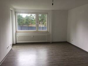 Gemütliche 3-Zimmer-Wohnung mit Dusche im EG