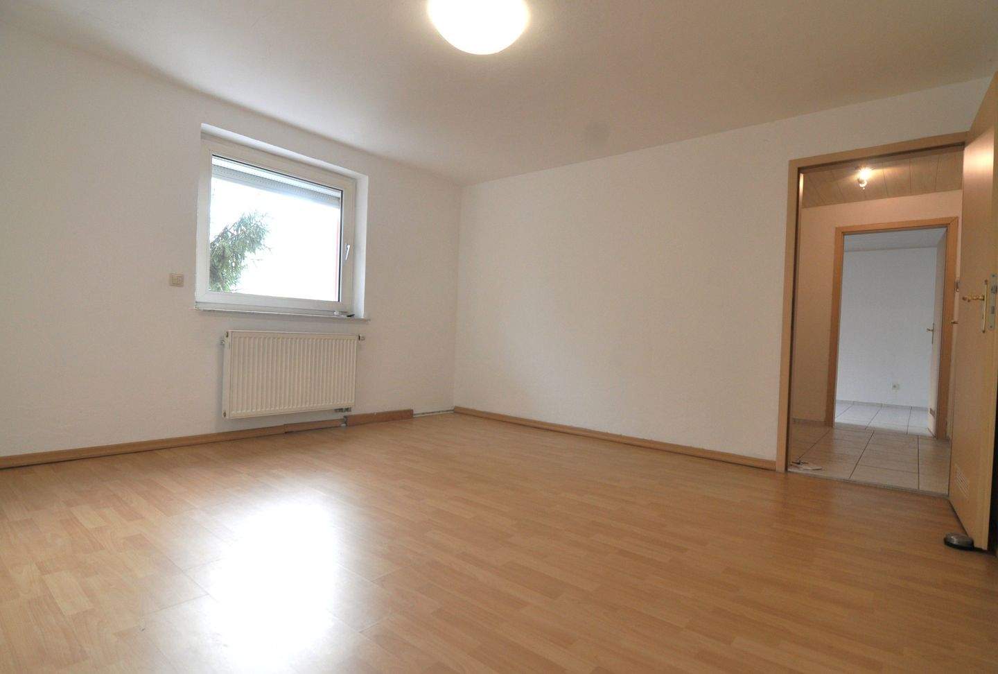 2 Zi. EG-Wohnung mit Wohnküche ruhig und zentral – Ingolstadt – Vorschaubild 2