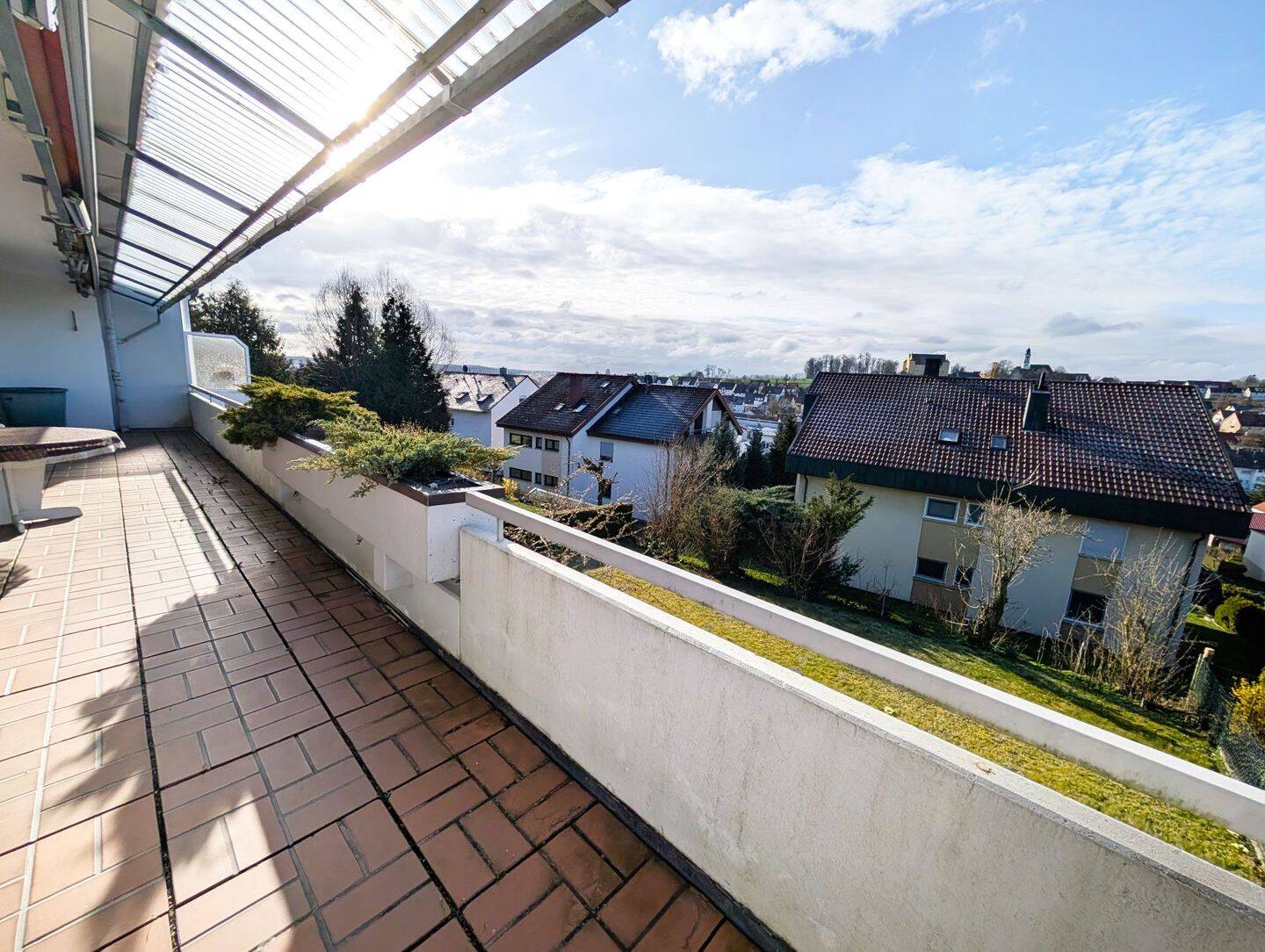 Großzügige Doppelhaushälfte mit Garten, Balkon, Sauna und Fernblick – Erbach – Vorschaubild 6