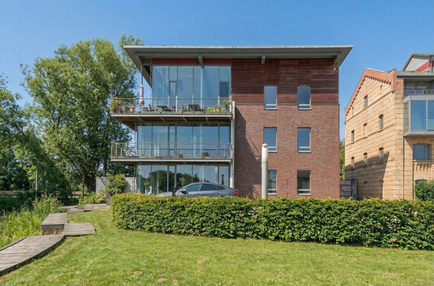 Exklusives, werthaltiges Wohn- und Geschäftshaus mit direktem Warnow-Zugang! – Rostock – Vorschaubild 4