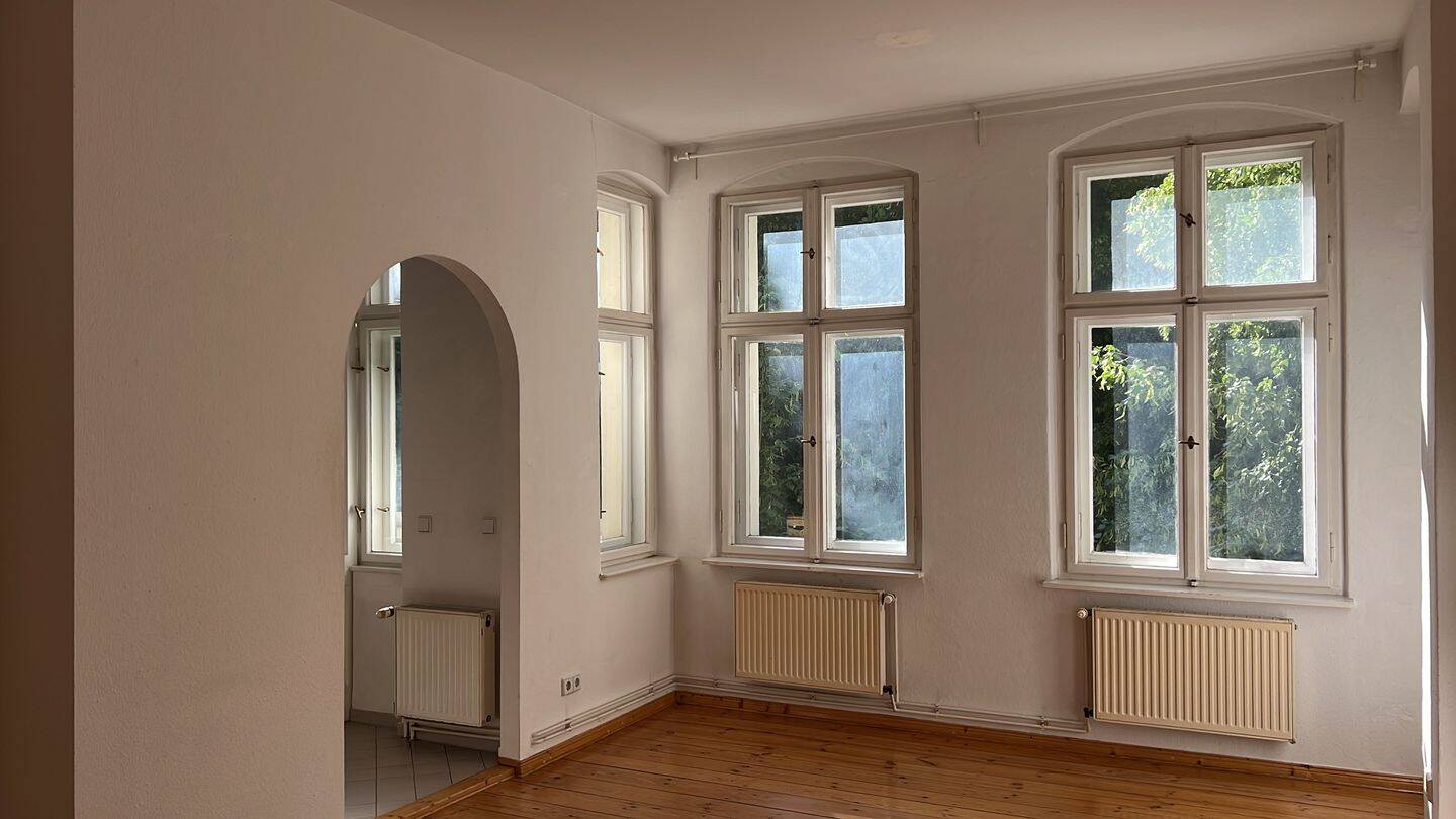 Altbau - Charme im F´hain : 2-Zimmer mit Vollbad & Balkon – Berlin – Vorschaubild 2