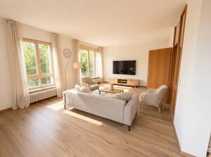 Helle 2-Zimmer-Wohnung in Kornwestheim | Terrasse, Garten, TG, renoviert & E-Rollläden – 70806 Kornwestheim – Vorschaubild 3