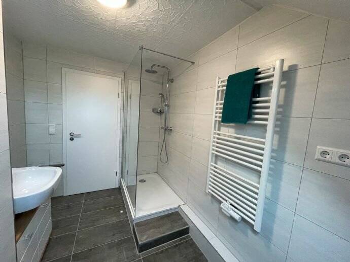 Boardinghouse - Apartments zur Kurzzeitmiete im Studio mit Küche in separatem Raum – Heilbronn – Vorschaubild 7