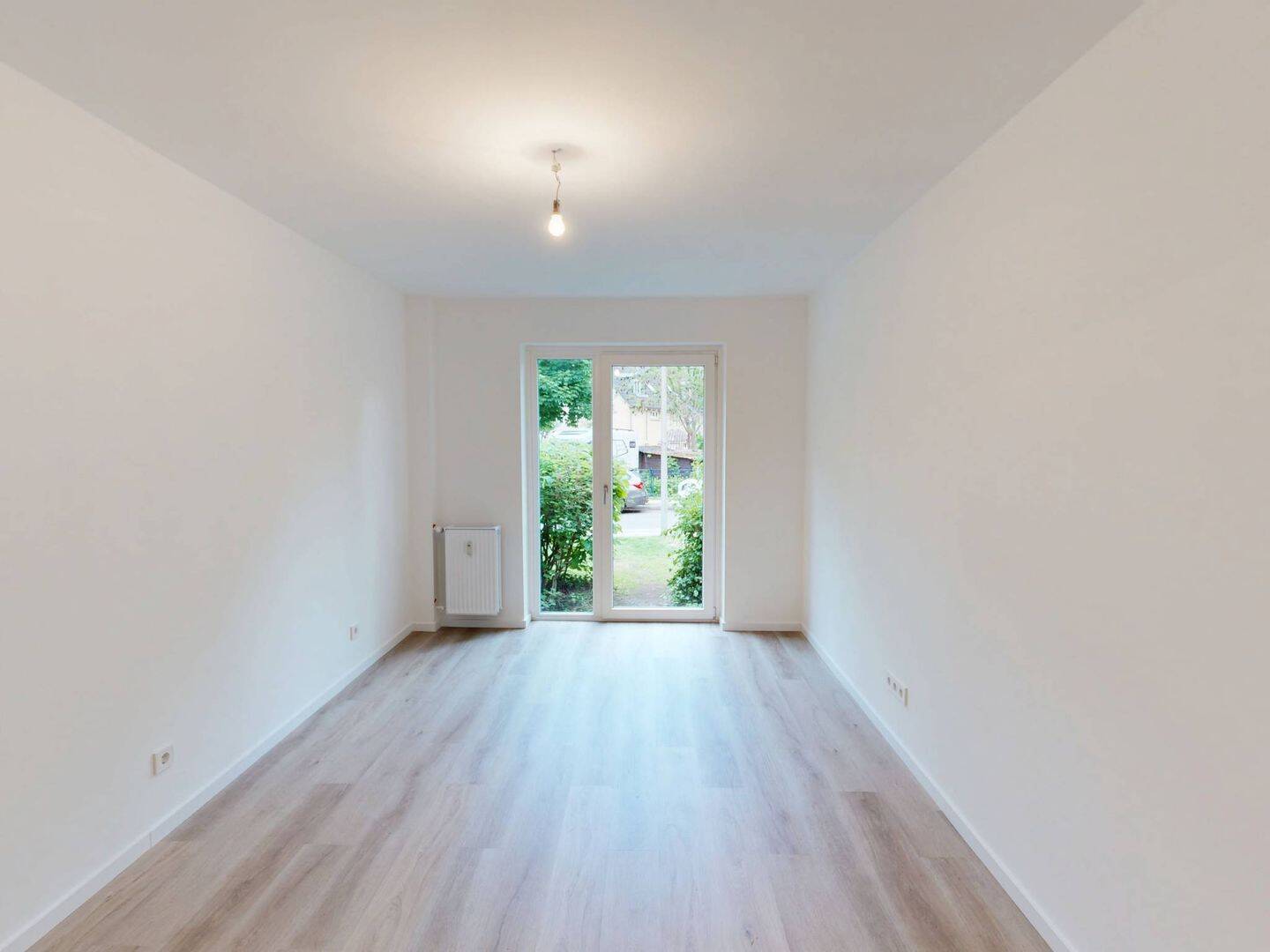 Einziehen und Wohlfühlen: Sanierte 4-Zimmer-Wohnung mit TERRASSE in ruhiger Lage – Hamburg – Vorschaubild 6
