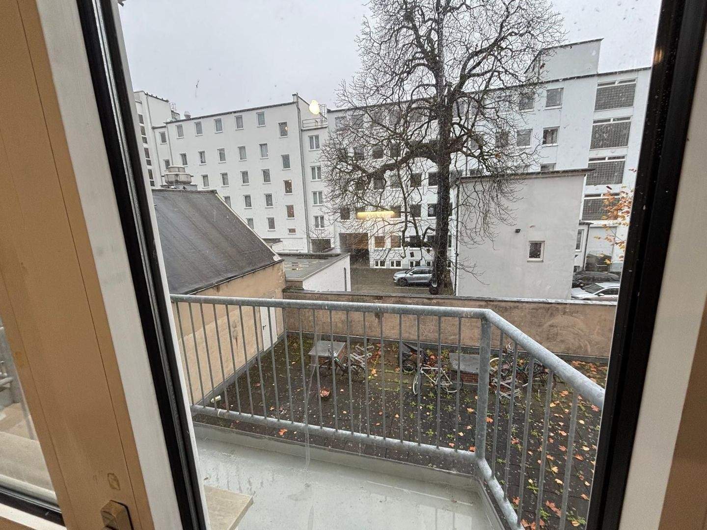 Frisch renovierte 1-Zi. Wohnung in unmittelbarer Zentrumsnähe – Hannover – Vorschaubild 2