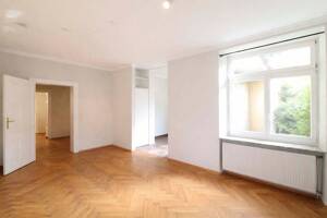 Attraktive 2-Z.-Altbauwohnung in zentraler Lage von München - Eigennutz oder Kapitalanlage! – 80798 München – Vorschaubild 1