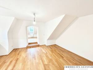 Altstadtjuwel nahe der Steinernen Brücke - Attraktive 3,5-Zimmer-Eigentumswohnung in Regensburg – 93047 Regensburg – Vorschaubild 7