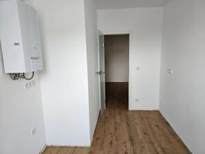 Fürth-Stilvoll sanierte 2-Zimmerwohnung im 5.OG mit Aufzug, Loggia und Bad mit Fenster!! – 90762 Fürth – Vorschaubild 7