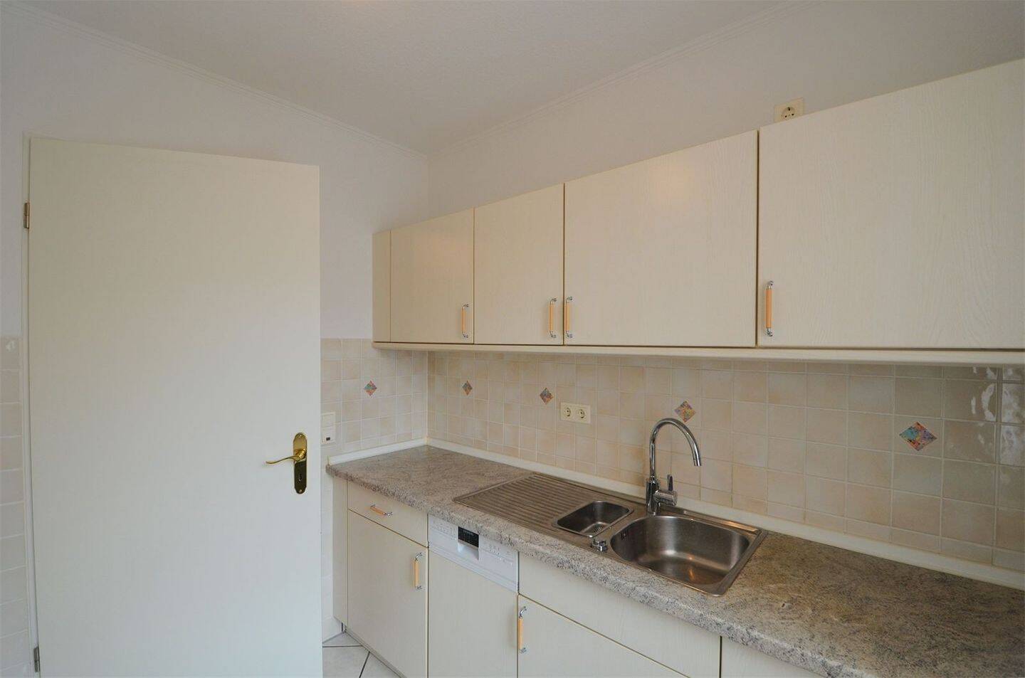 Lichtdurchflutete 2-Zimmer-Wohnung mit Balkon und Aufzug - Ihr neues Zuhause in Potsdam – Potsdam – Vorschaubild 8