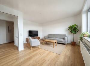 Modern sanierte 3-Zimmer-Wohnung in attraktiver Lage – 24149 Kiel – Vorschaubild 2