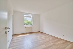 Provisionsfreie 3-Raumwohnung im Erdgeschoss mit Balkon zu vermieten! – 4758 Oschatz – Vorschaubild 5