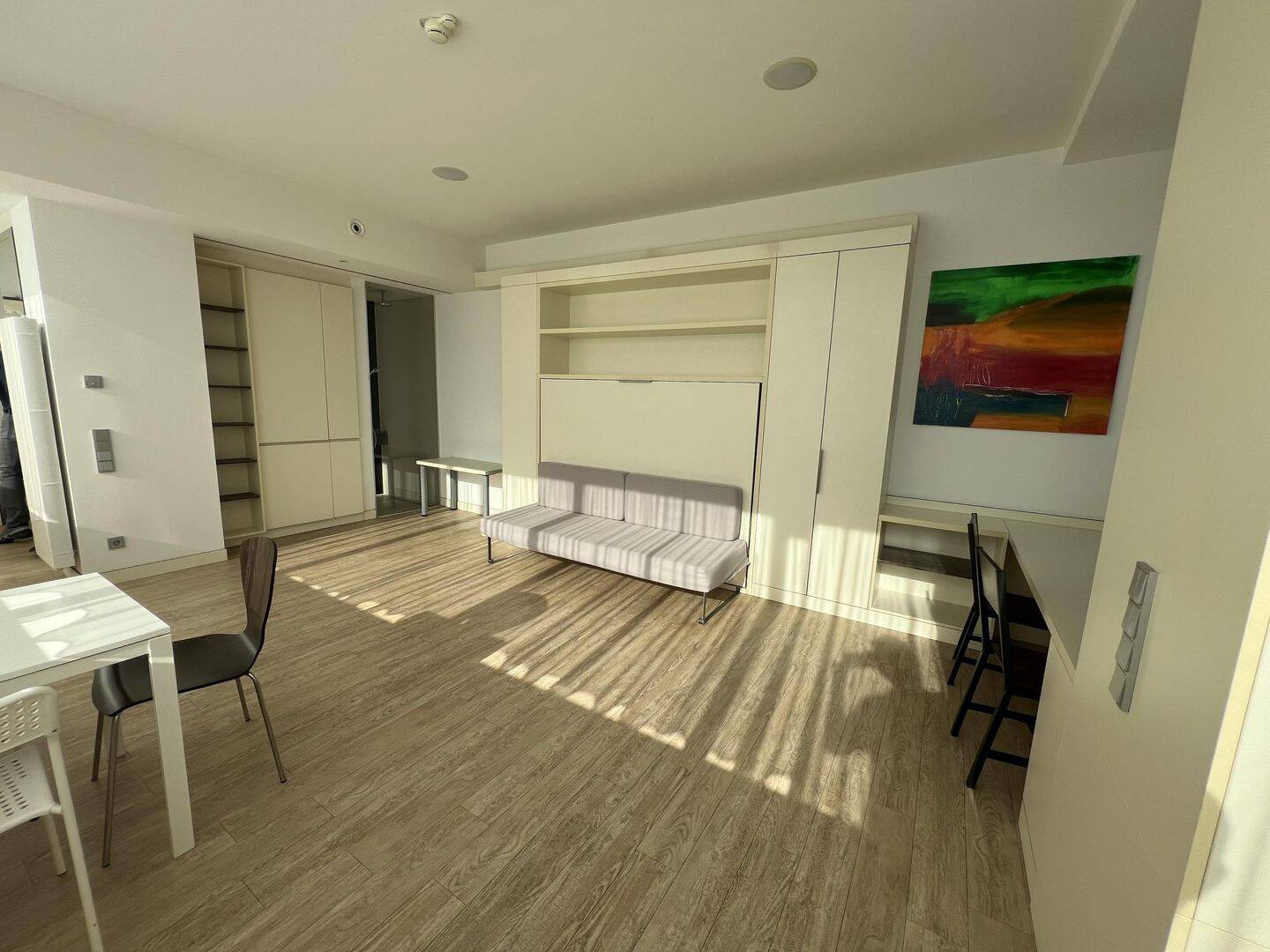 OLYMPIA TOWER - Businesswohnen mit Concierge Service zu vermieten inkl. Stellplatz ab 01.09.2026 – München – Vorschaubild 4