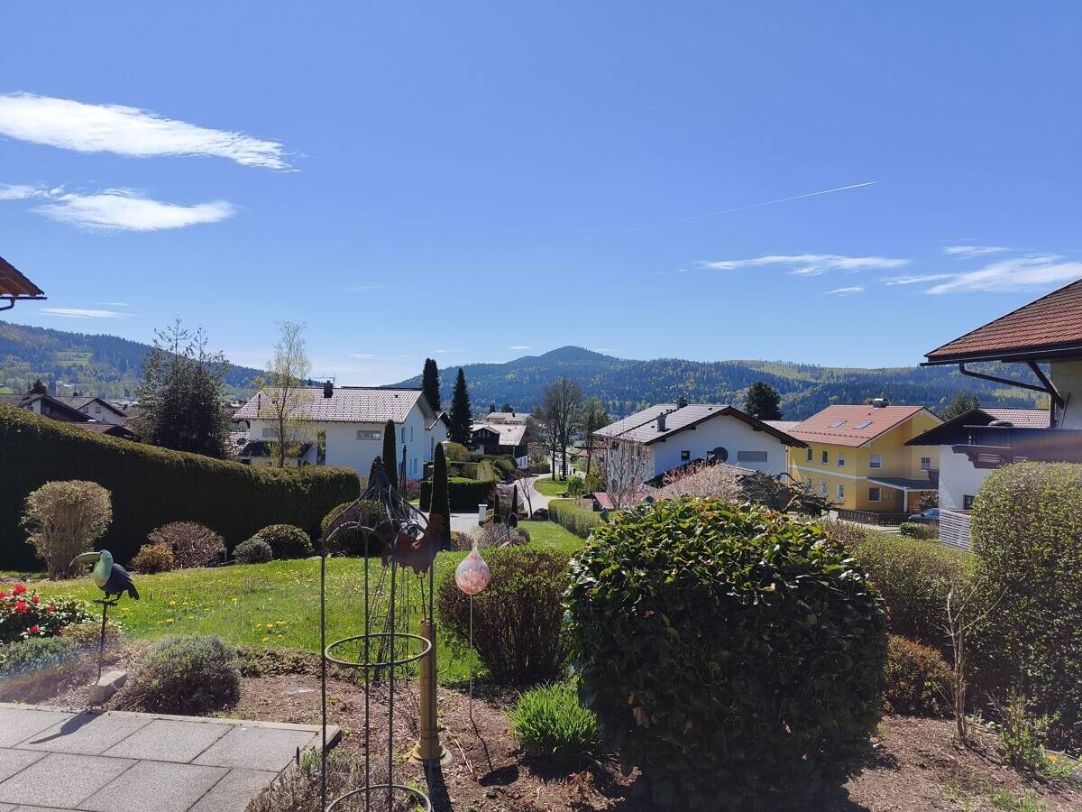 Ferienregion Bayerischer Wald: EFH in ruhiger, zentraler Aussichtslage mit ca. 1.400 m2 Grundstück – Bodenmais – Vorschaubild 3