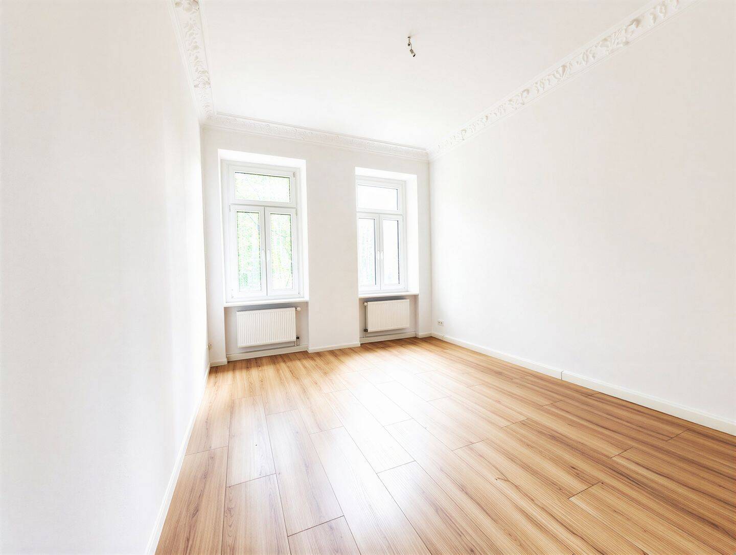 **1. Monat Kaltmietfrei!** Hochwertig modernisiert inklusive neuer EBK! – Leipzig – Vorschaubild 4