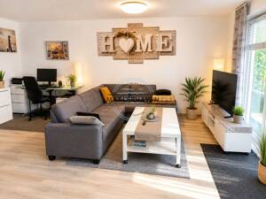 Helle 2-Zimmer-Wohnung im Erdgeschoss mit Terrasse und eigenem Stellplatz – 26127 Oldenburg – Vorschaubild 2