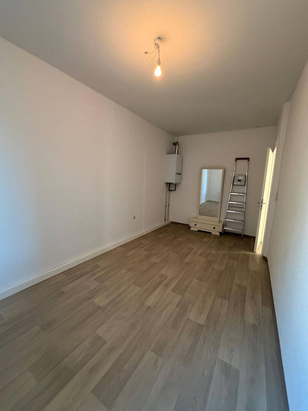 3-Zimmer-Wohnung am Fürther Prater mit Blick auf den Park – Fürth – Vorschaubild 7