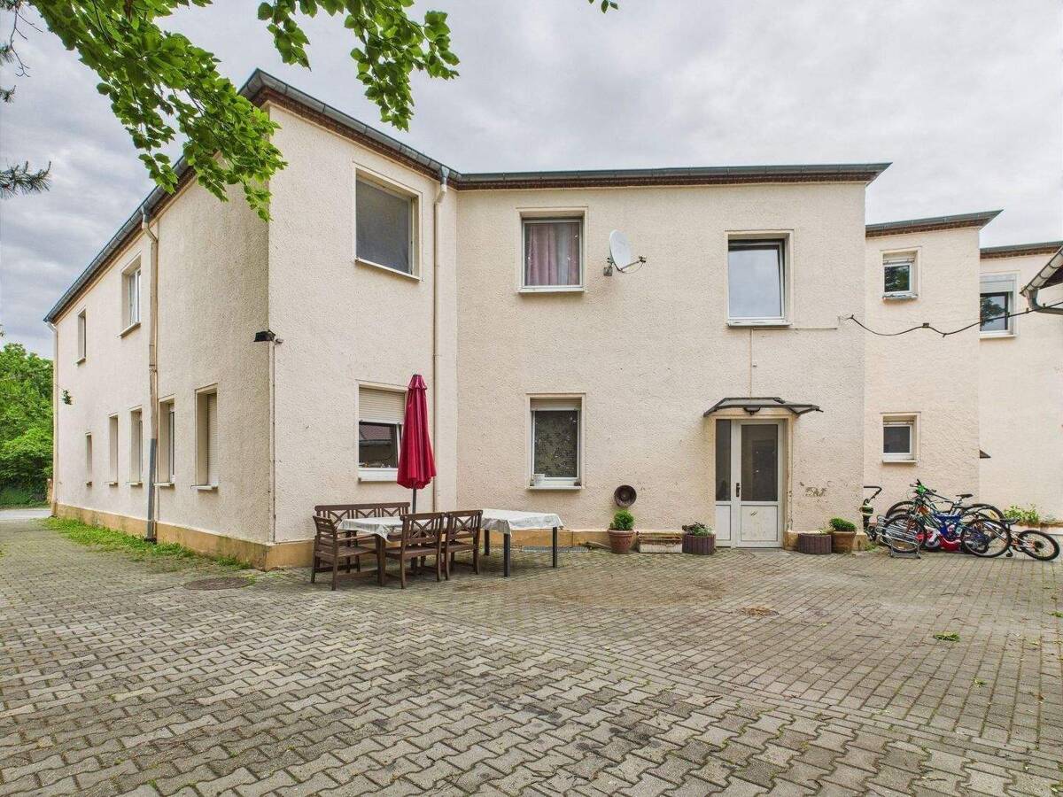 4 Wohnungen, Garagen und Lager – 4249 Leipzig – Bild 1 von 9