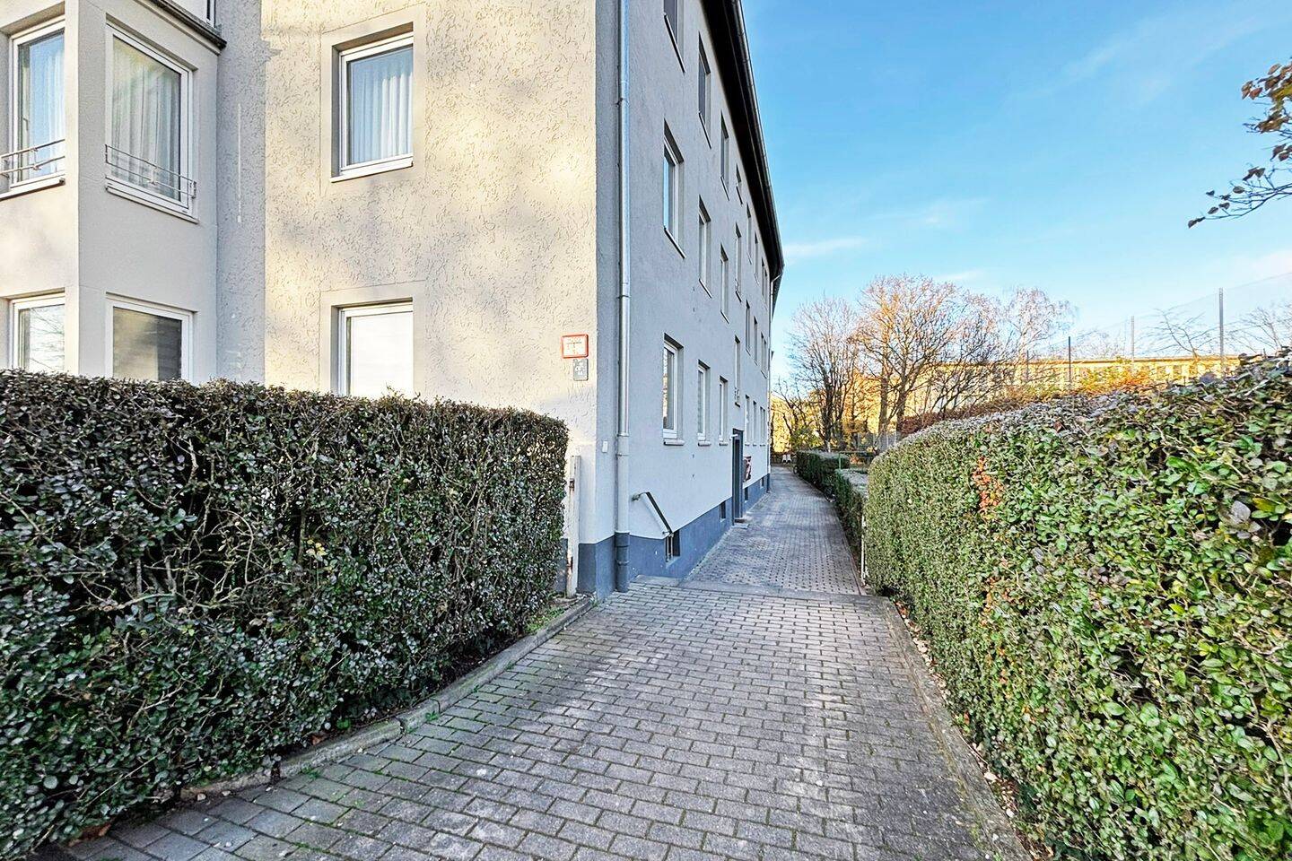 Ca. 4,72 % Rendite! Trier-Süd: ab Juli vermietete 1-ZKB-Whg - ETW mit ca. 42 m² Wohnfläche im 2. OG – Trier – Vorschaubild 3