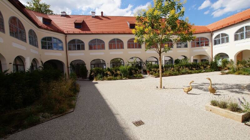 3,5 Zimmer-Wohnung im Schloss Geltolfing