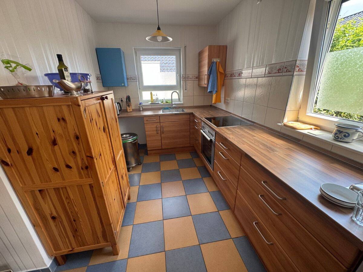 TOP! Schön gelegenes Einfamilienhaus in Lindheim! – Altenstadt – Vorschaubild 4