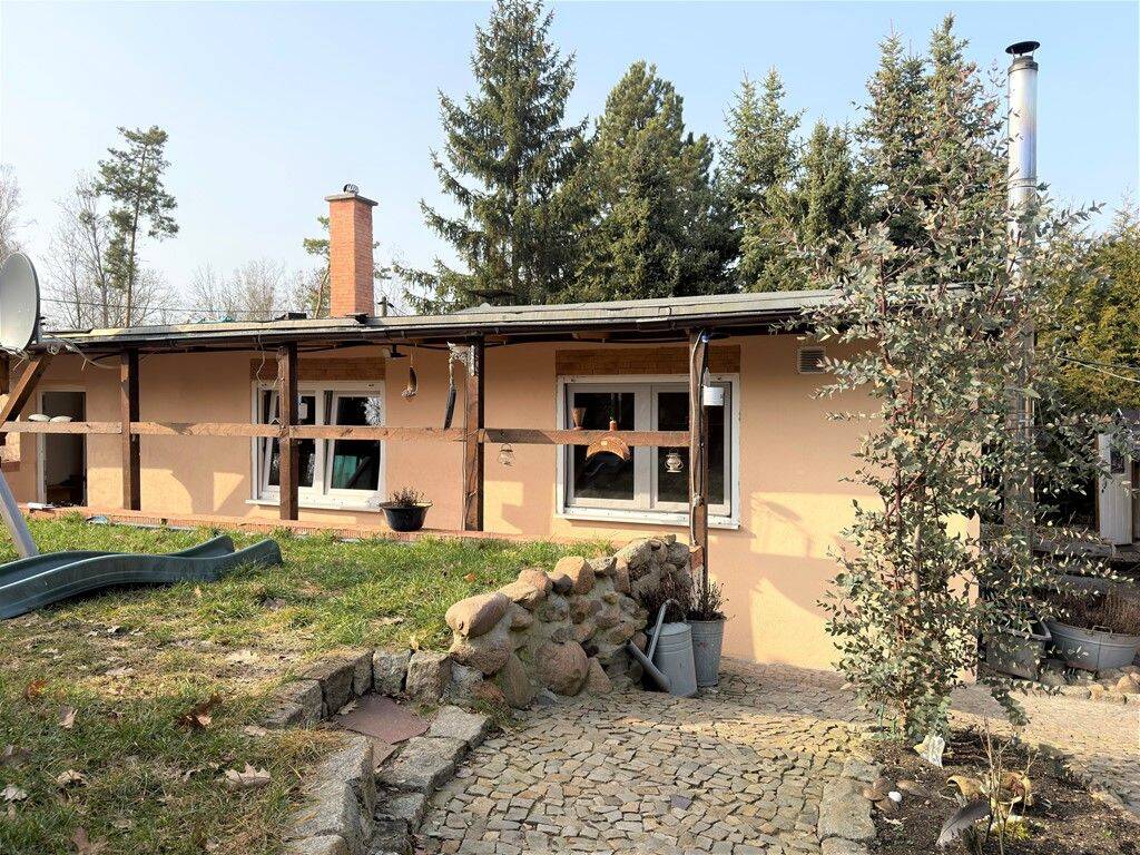 Traumhafte Waldlage bei Gommern – zwei Bungalows mit Nebengelass auf Pachtgrundstück – Gommern – Bild 1 von 9