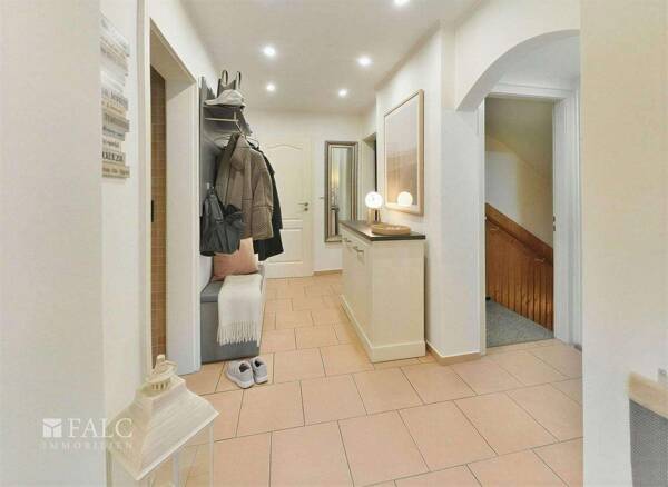 Erdgeschosswohnung in 51061 Köln mit 95 m² kaufen
