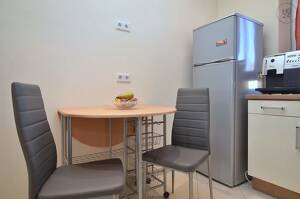 Schön möblierte 2,5-Zimmer-Wohnung mit WLAN in Fürth – 90763 Fürth – Vorschaubild 6