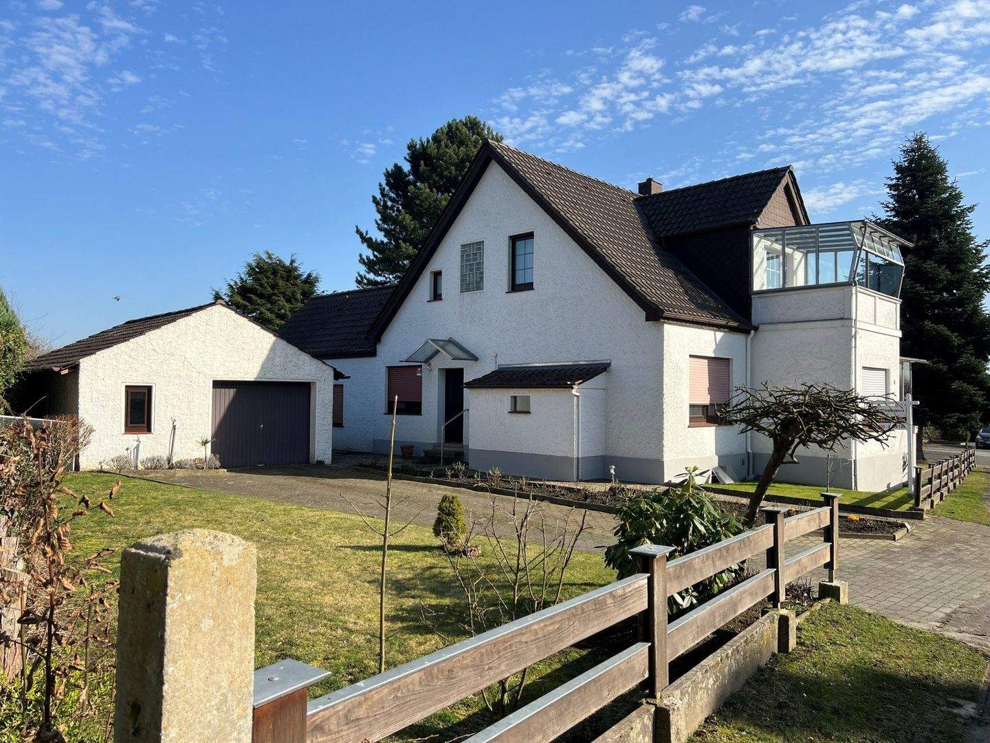 VERKAUFT! Einladendes Wohnhaus mit Potenzial in schöner Wohnlage – Löhne – Vorschaubild 2