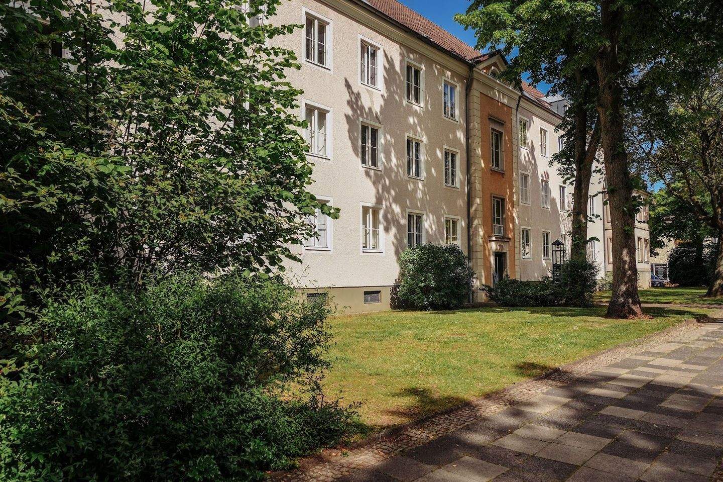 Kleines Zimmer ca. 10 m² innerhalb einer 3er-WG // 2.OG rechts – Wolfsburg – Vorschaubild 7
