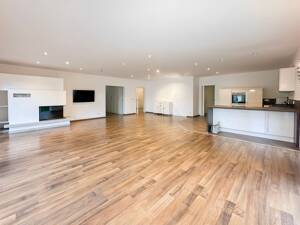 Bungalow mit Terrasse | Bezugsfrei | Einbauküche | Garage | Flexibles Nutzungskonzept – 4357 Leipzig – Vorschaubild 4